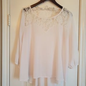 💟💟White, high-low with open back blouse